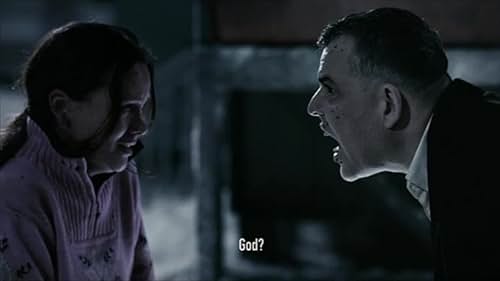 Camille Keenan (Kirsten) and Danny Huston (Marlow) in 30 Days of Night.