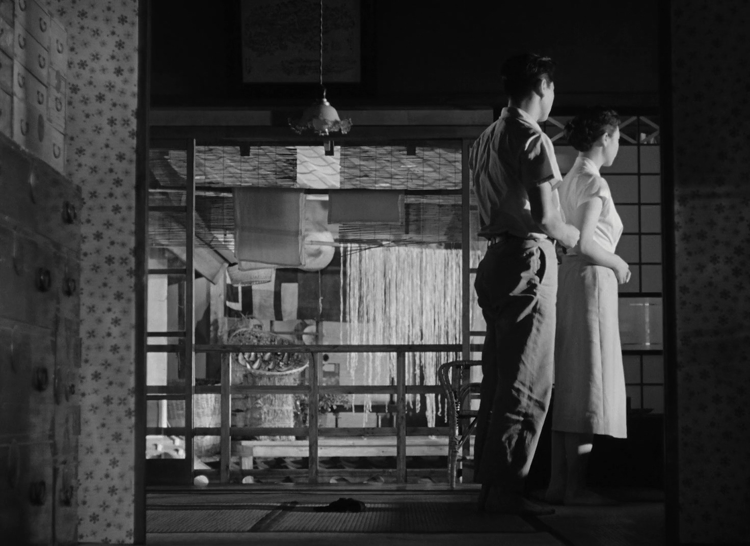 Chikage Awashima and Ryô Ikebe in Early Spring (1956)