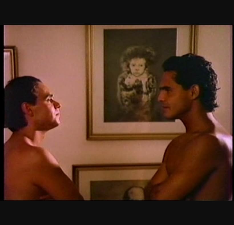 Andrés Bonfiglio and Humberto Lobato in Death on the Beach (1991)