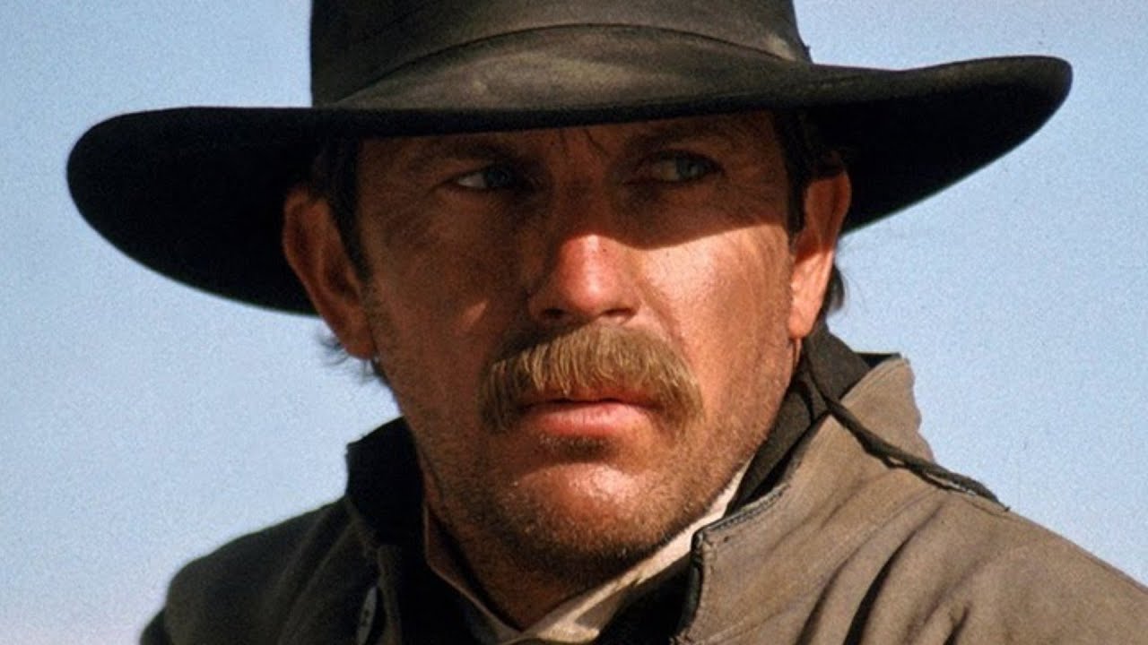 Kevin Costner in Wyatt Earp (1994)