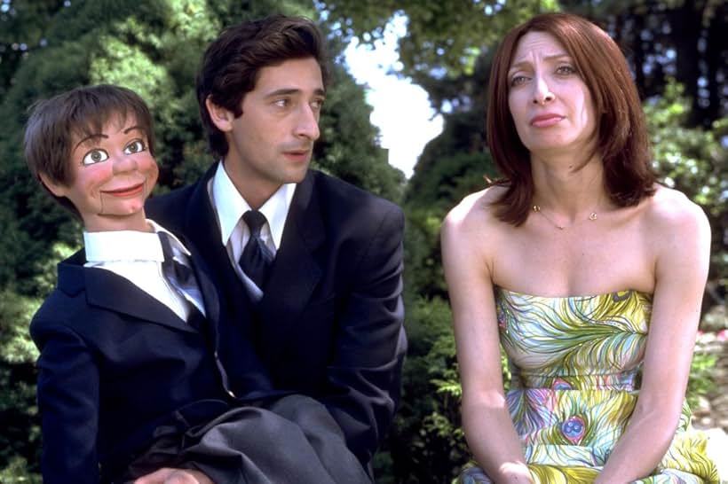 Illeana Douglas and Adrien Brody in Dummy (2002)