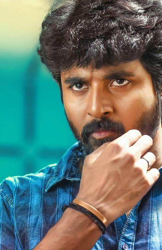 Velaikkaran (2017)