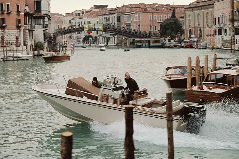 Seth Green and Jason Statham in The Italian Job (2003)