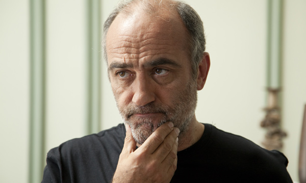 Francesc Orella in Mil cretins (2011)