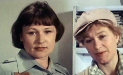 Raisa Ryazanova and Valentina Talyzina in Utro bez otmetok (1984)