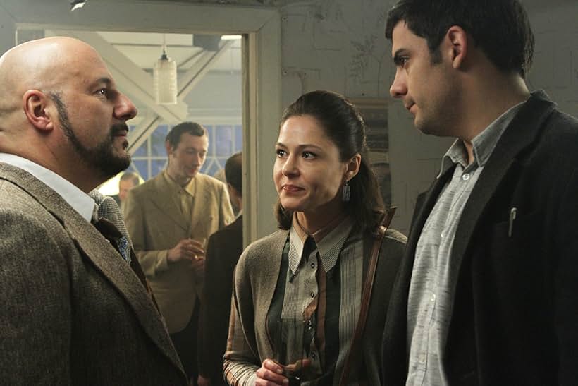 Piotr Gasowski, Elena Lyadova, and Milan Maric in Dovlatov (2018)