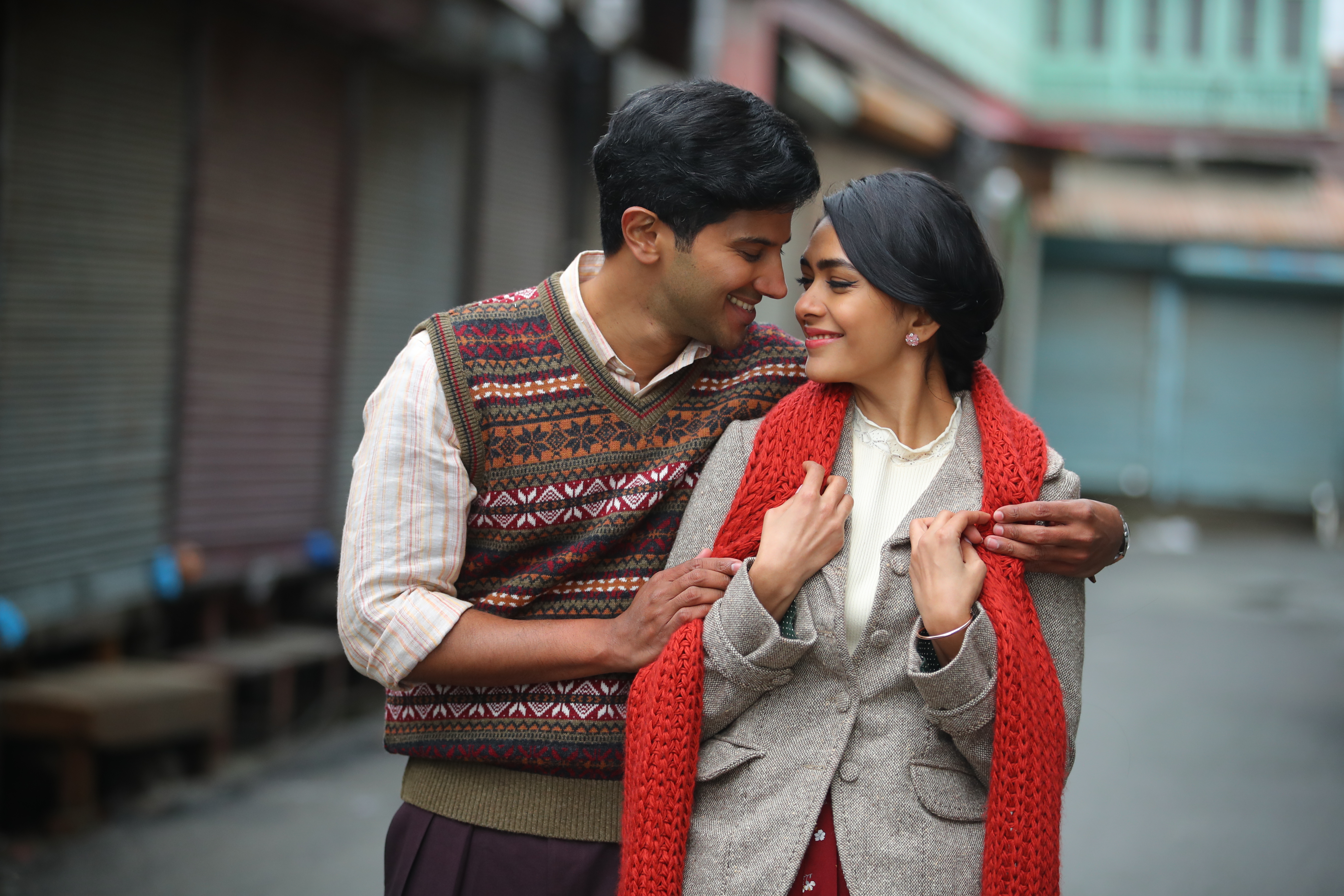 Dulquer Salmaan and Mrunal Thakur in Sita Ramam (2022)