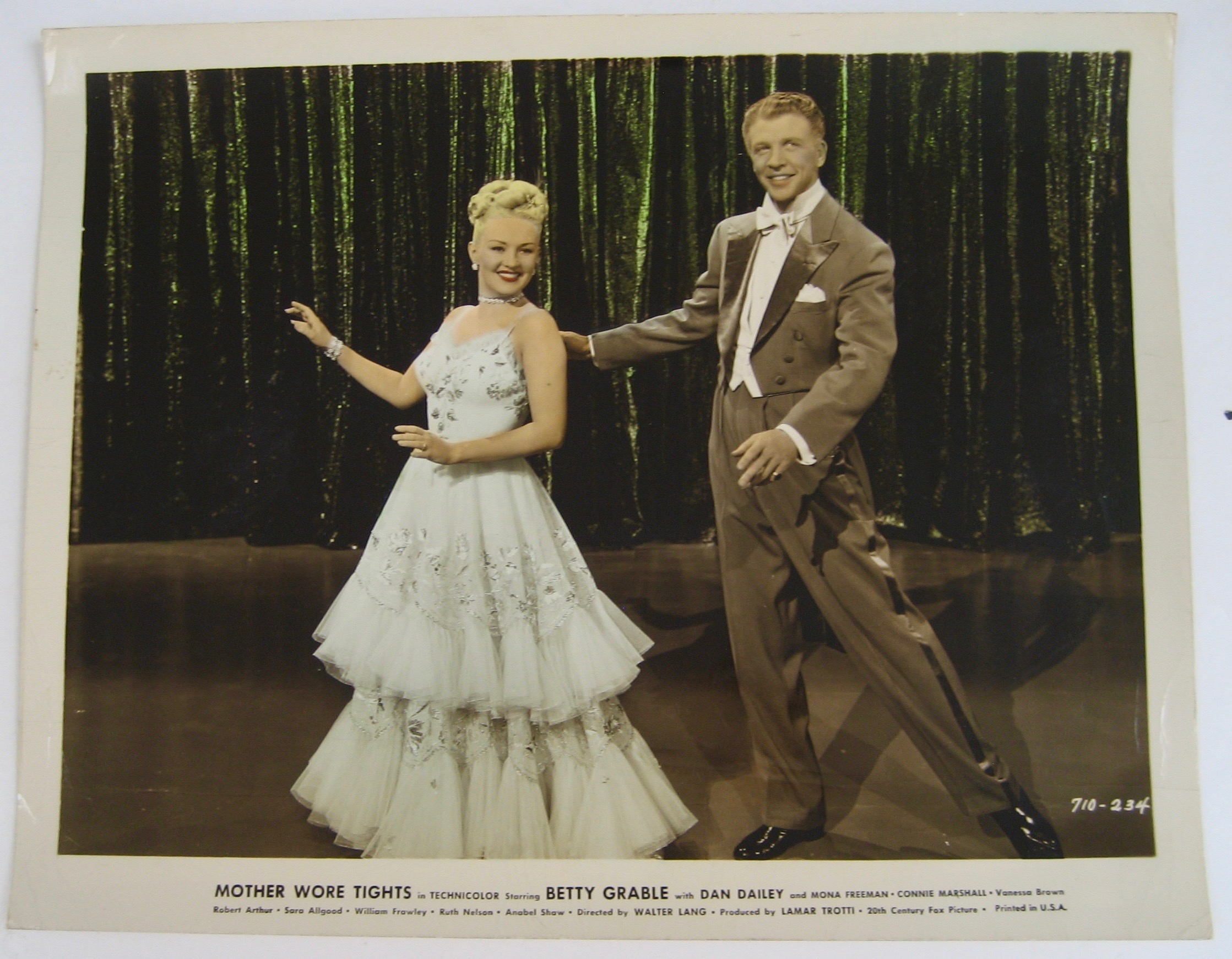 Betty Grable and Dan Dailey in Mother Wore Tights (1947)