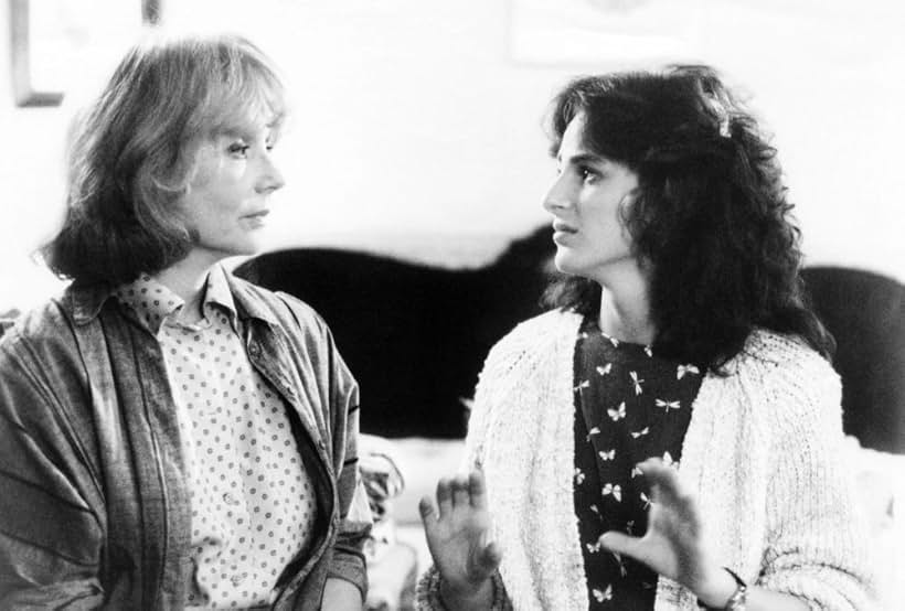 Piper Laurie and Marlee Matlin in Children of a Lesser God (1986)