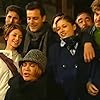 Sezen Aksu, Ozan Güven, Tan Sagturk, Nurgül Yesilçay, Ahmet Ariman, and Ipek Deger in Ikinci Bahar (1998)