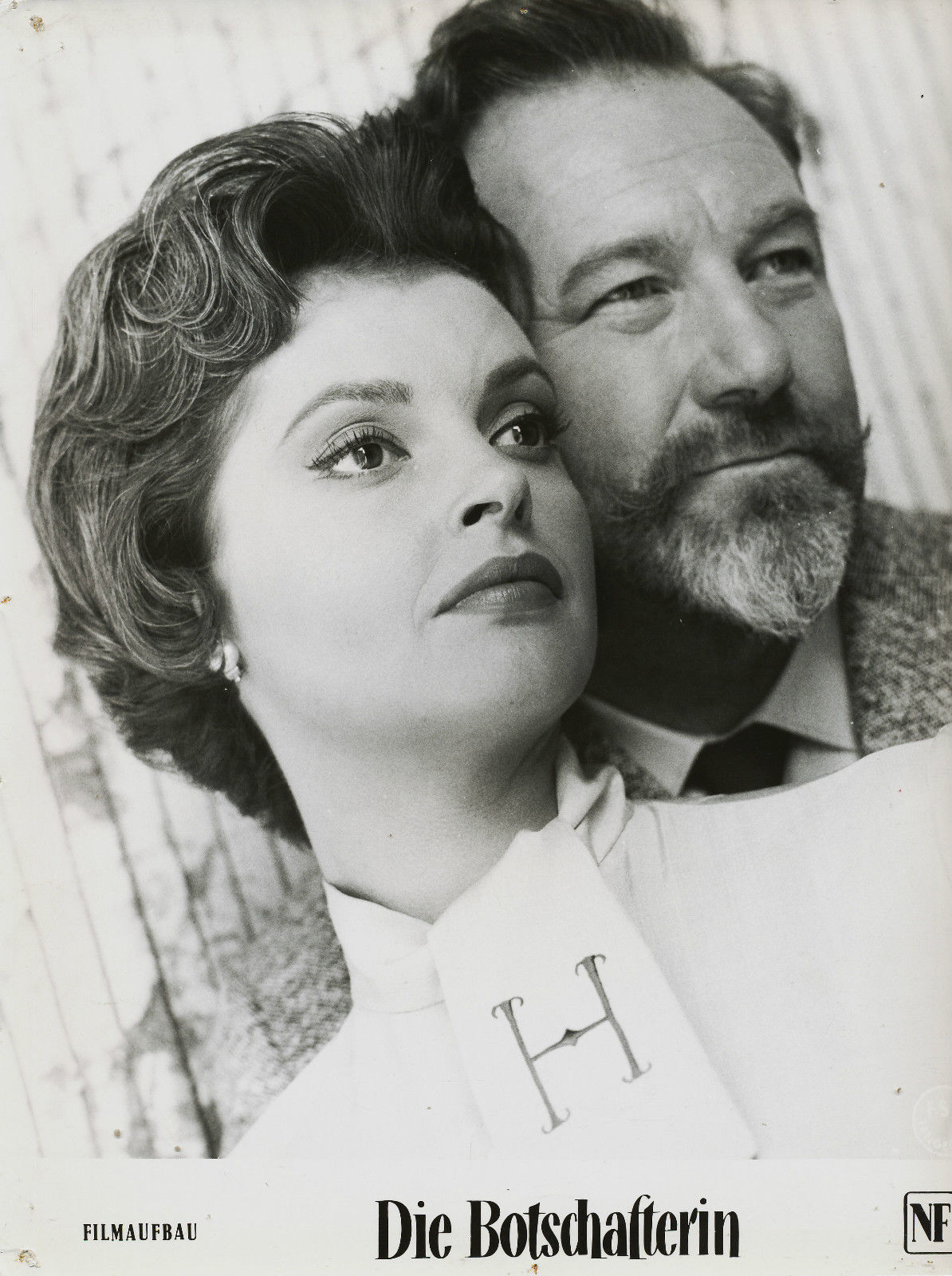 James Robertson Justice and Nadja Tiller in Die Botschafterin (1960)