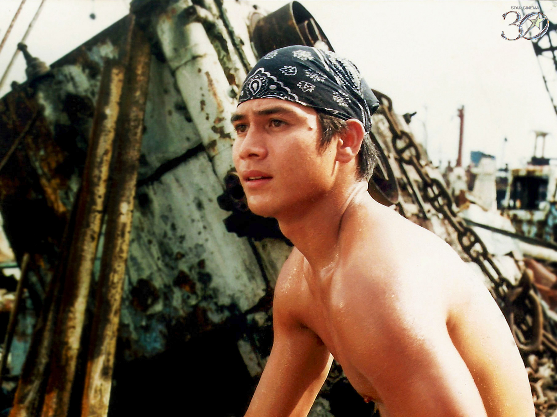 Piolo Pascual in Bakit 'di totohanin (2001)