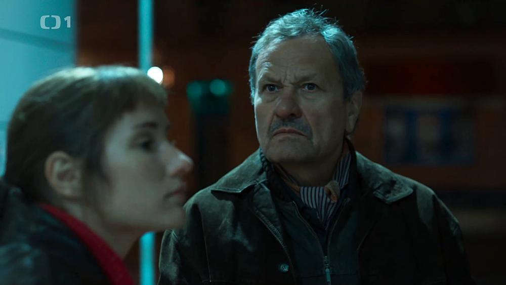 Miroslav Krobot and Eliska Krenková in Jak si nepodelat zivot (2019)