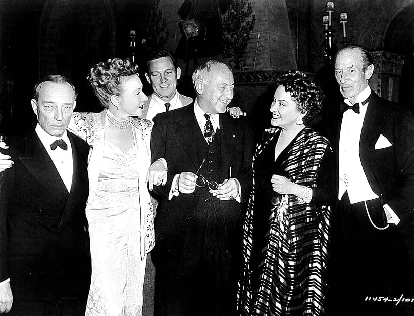 William Holden, Buster Keaton, Cecil B. DeMille, Anna Q. Nilsson, Gloria Swanson, and H.B. Warner in Sunset Boulevard (1950)