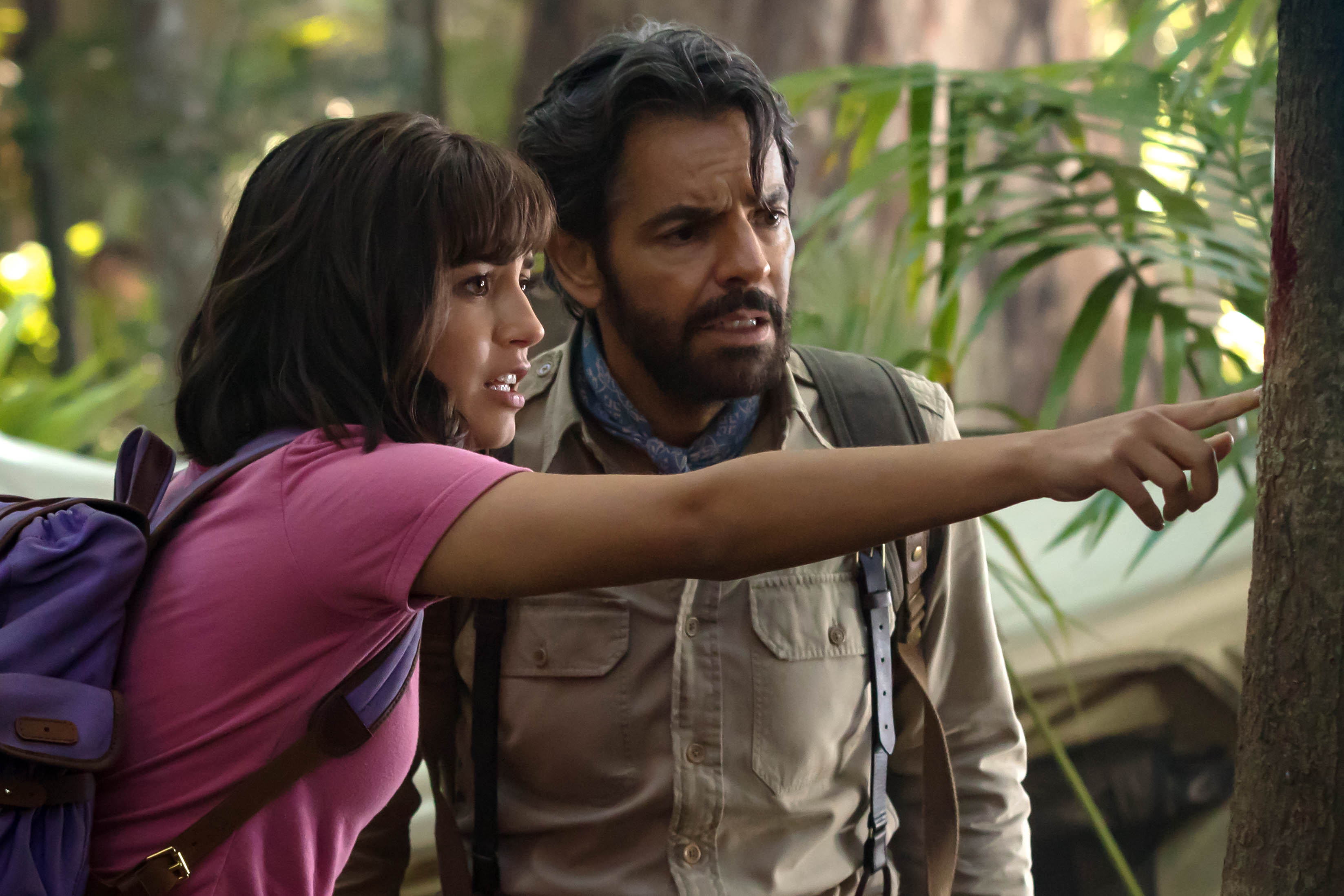 Eugenio Derbez and Isabela Merced in Dora and the Lost City of Gold (2019)