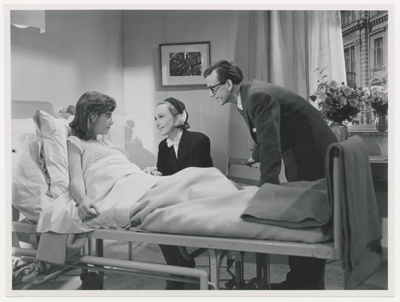 Elsa Prawitz, Stig Olin, and Inga Tidblad in Divorced (1951)