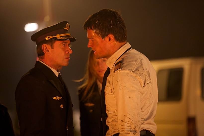 Vladimir Mashkov and Danila Kozlovskiy in Flight Crew (2016)