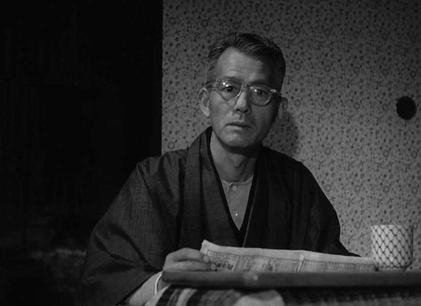 Chishû Ryû in Tokyo Twilight (1957)