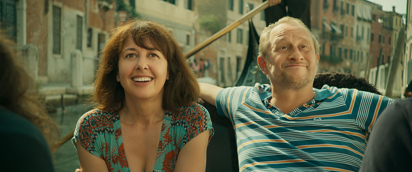 Valérie Bonneton and Benoît Poelvoorde in Venice Calling (2019)