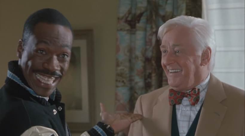 Eddie Murphy and Alan Young in Beverly Hills Cop III (1994)