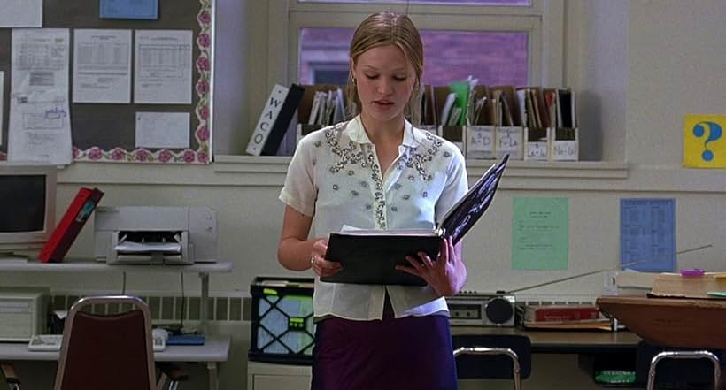 Julia Stiles in 10 Things I Hate About You (1999)