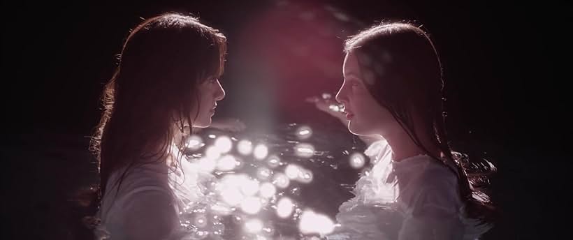 Sarah Hagan and Sara Malakul Lane in Sun Choke (2015)