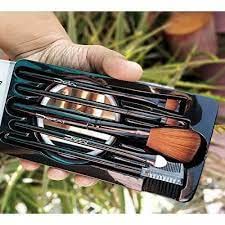 SOLDTRUE 5 MAC Makeup Brushes set with mirror Synthetic Bristle Makeup Eye Brush Set 1 Lip Brush, 1 Highlighter Brush, 1 Foundation Brush, 1 Eye Shadow Brush, 1 Eyebrow Brush