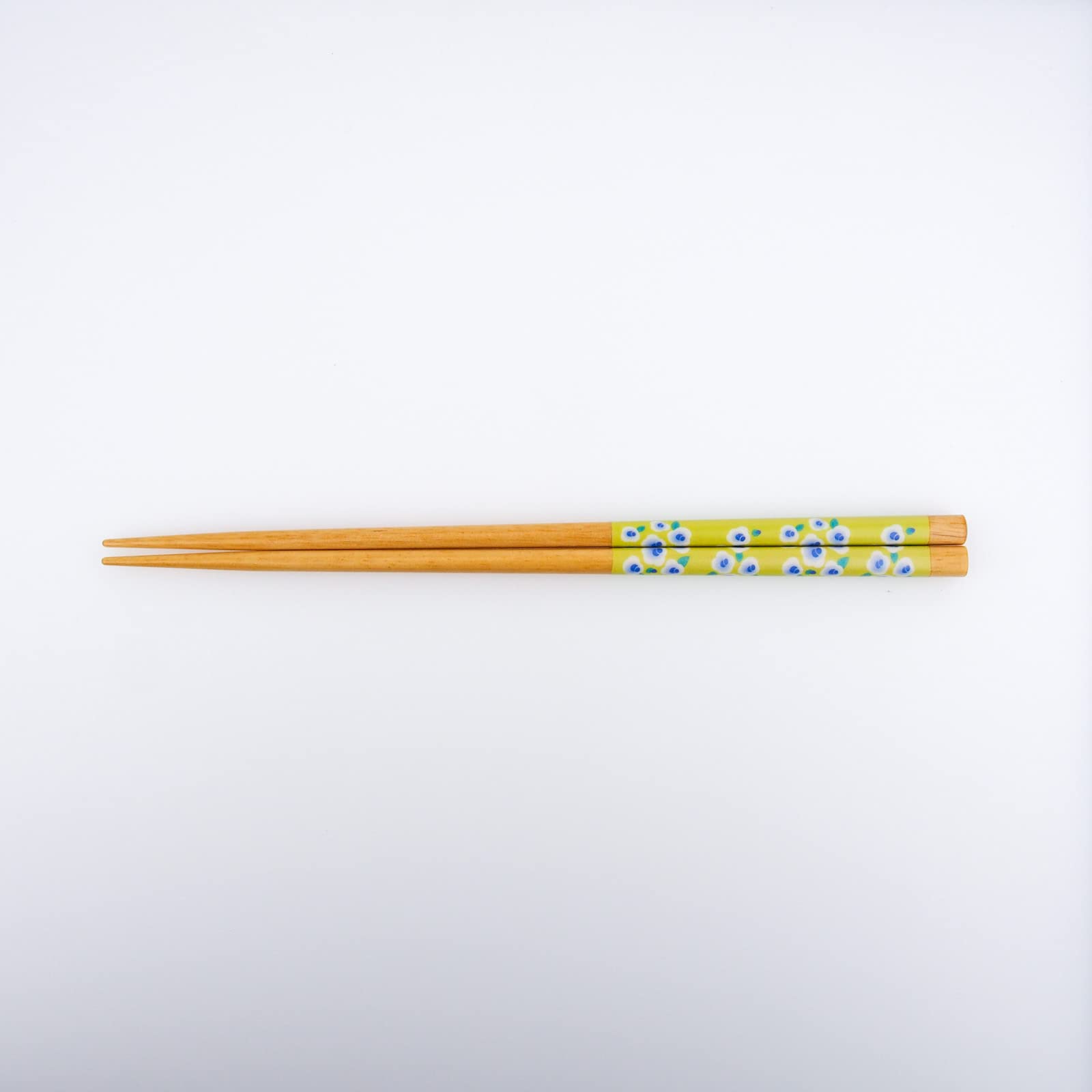 Sunlife Chopsticks Wooden Reusable Chopsticks Floral Designs Dishwasher Safe 8.8 Inches Made in Japan (Yellow)