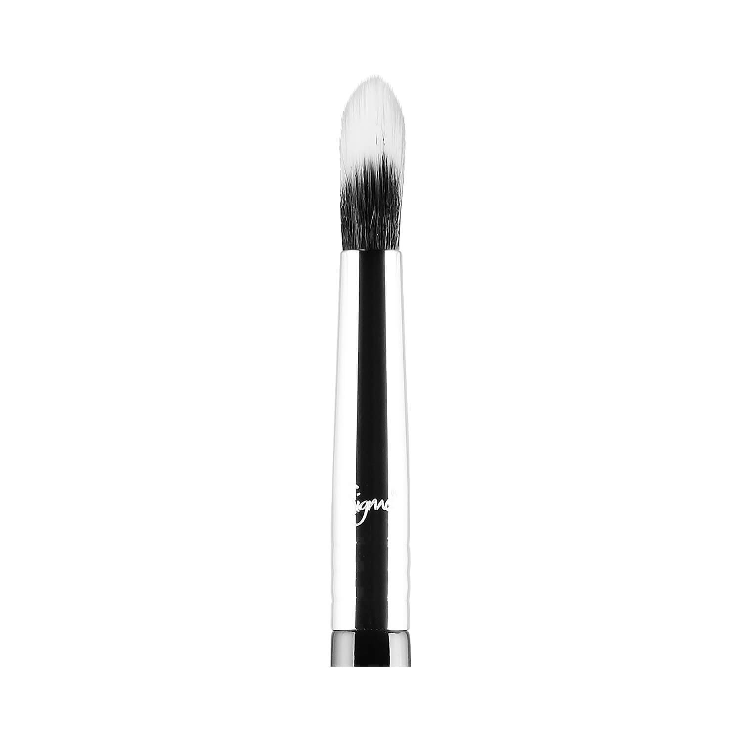 Sigma Beauty E41 Duo Fibre Blend Brush - Blending Brush For Corner Eyelids and Lashline - Eyeshadow Application and Blending Brush - Apply Pigment and Blend Harsh Lines