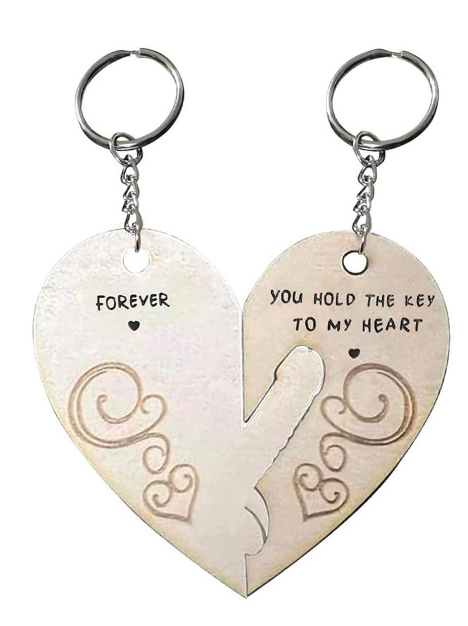 GenericCouple Gifts for Boyfriend and Girlfriend - You Hold The Key To My Heart Couple Keychain for Him and Her, Valentine's Day Birthday Gifts for Boyfriend Girlfriend, His and Her Gifts