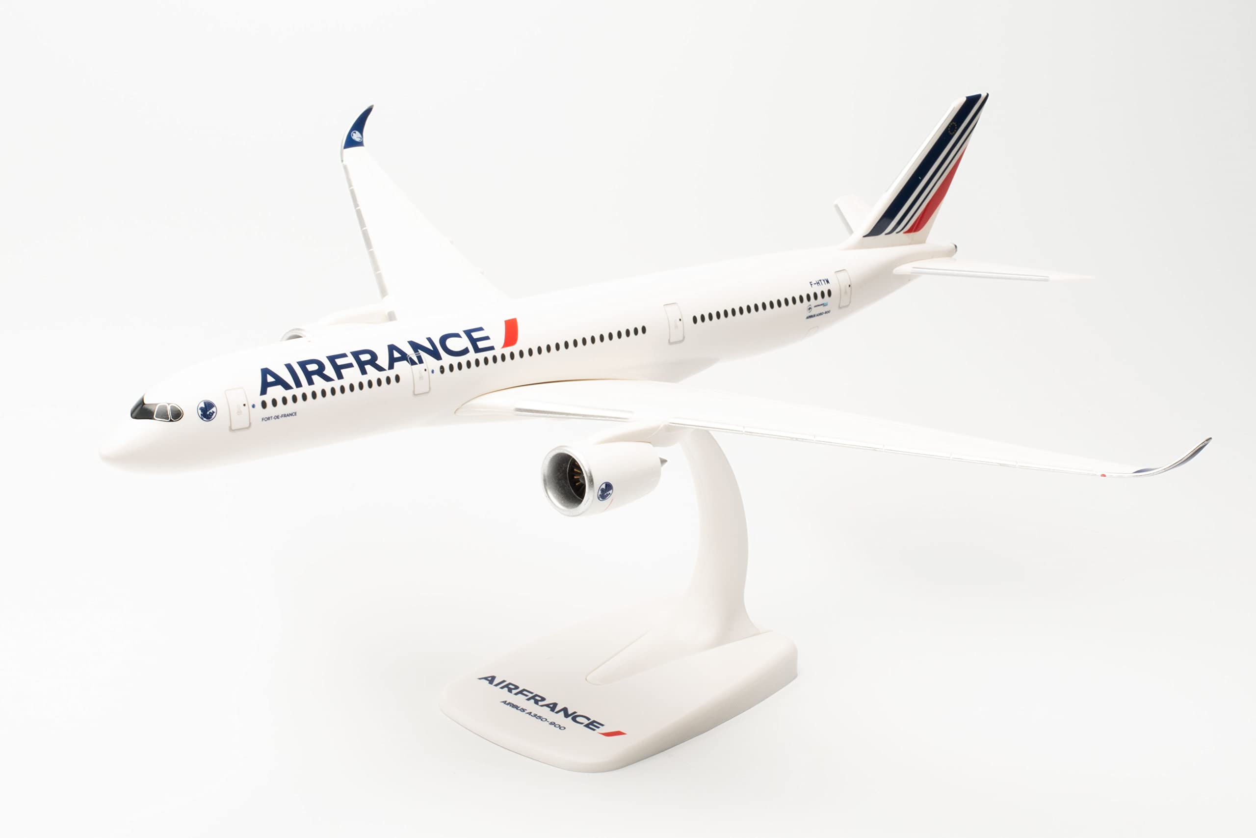 Herpa Snap-fit Airplane Model Airbus A350-900 Air France on Scale of 1:200, Plastic Miniature with pedastal, Model Building, Collectors Edition