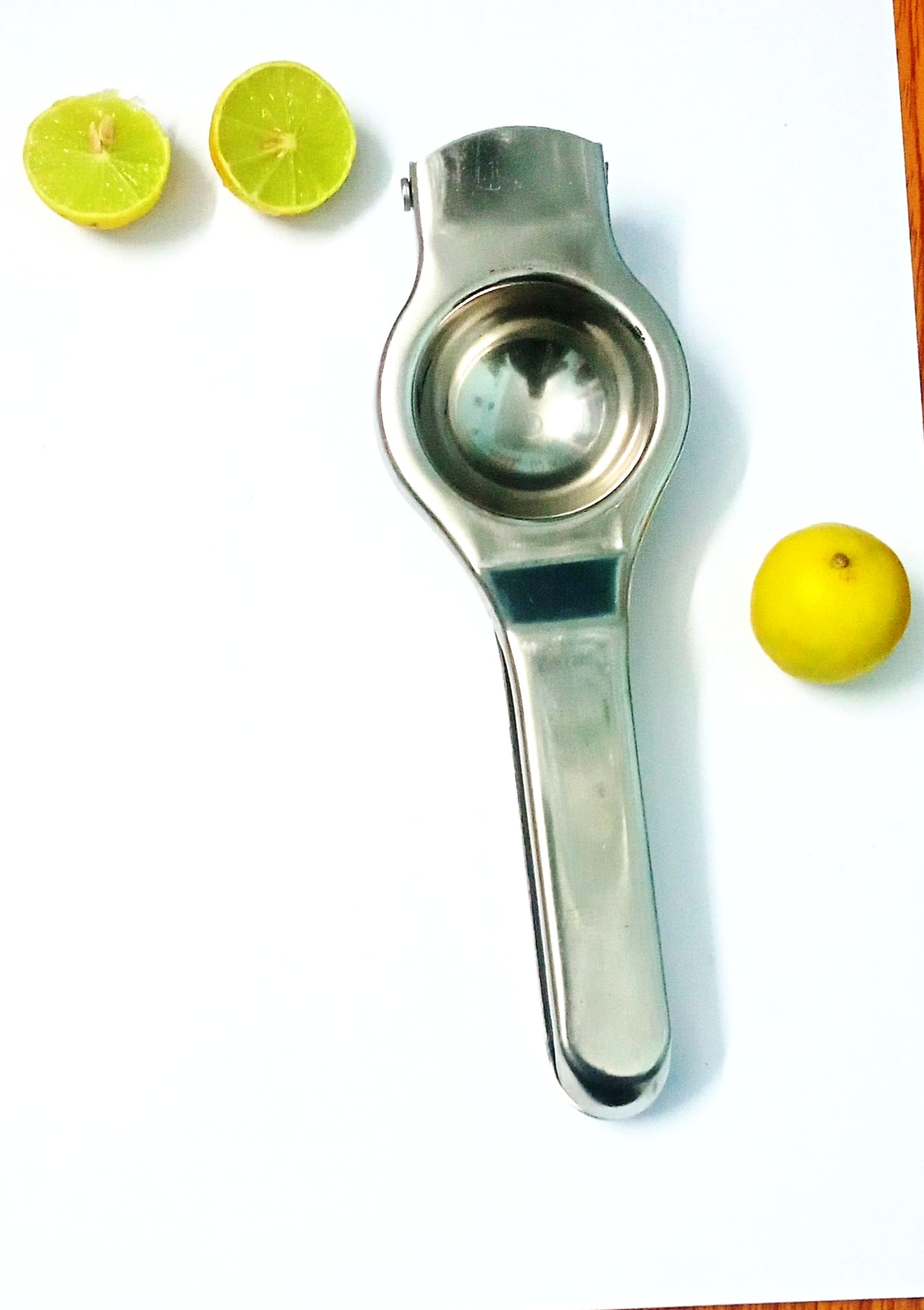 Stainless Steel Lemon Squeezer with Bottle Opener, Citrus Juicer, Hand Press, Heavy Duty, Manual Squeeze Juice Extractor, Kitchen Tool, Silver, 20.5X6.5X3