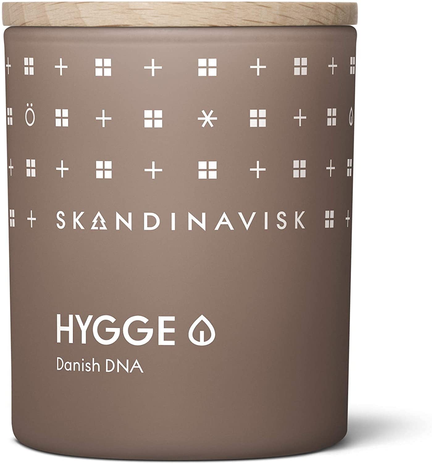 SkandinaviskHygge 'Cosiness' Mini Scented Candle. Fragrance Notes: Black Tea and Mint Leaves, Dried Apples and Baked Cinnamon. 65 g.