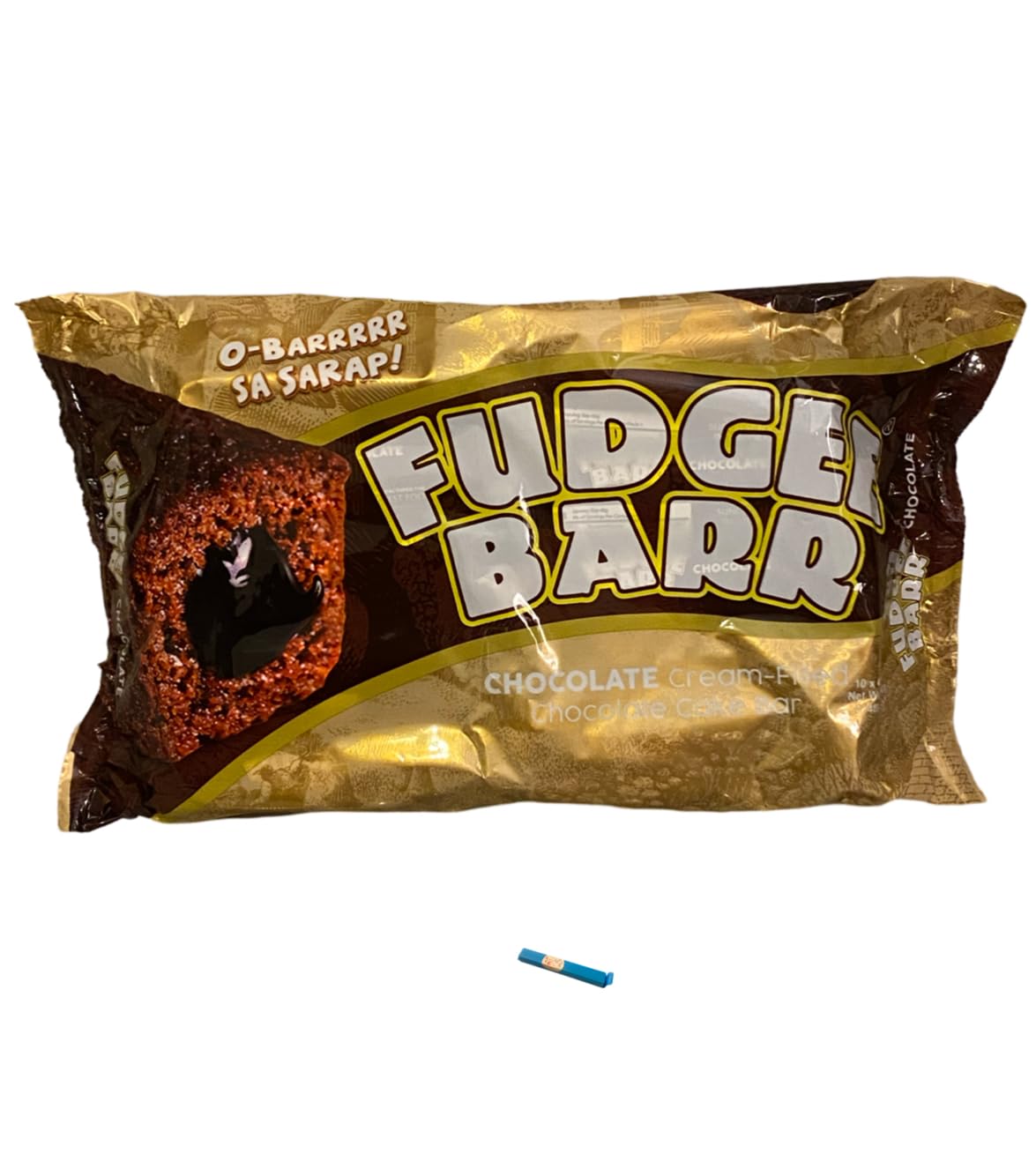 Fudgee Barr Indivually Wrapped Cream Filled Snack Cakes, Chocolate, 41g, 10 Count (pack of 1) - Product of the Philippines (comes with Teuko snack clip)