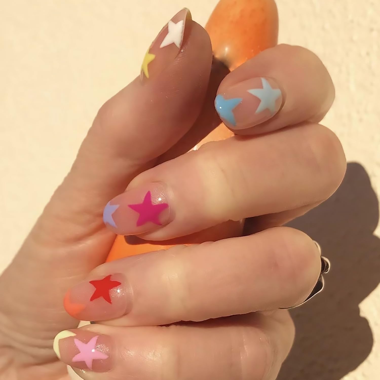 Colorful Star Press on Nails Oval Short Fake Nails Full Cover False Nails With Five-Pointed Star Designs Acrylic Stick on Nails Reusable Artificial Nails for Women Girls Glue on Nails 24Pcs