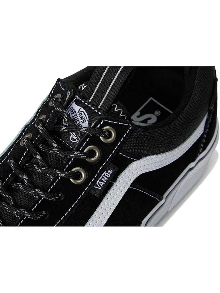 Black Vans U MTE&#8482; Old Skool&#8482; Waterproof