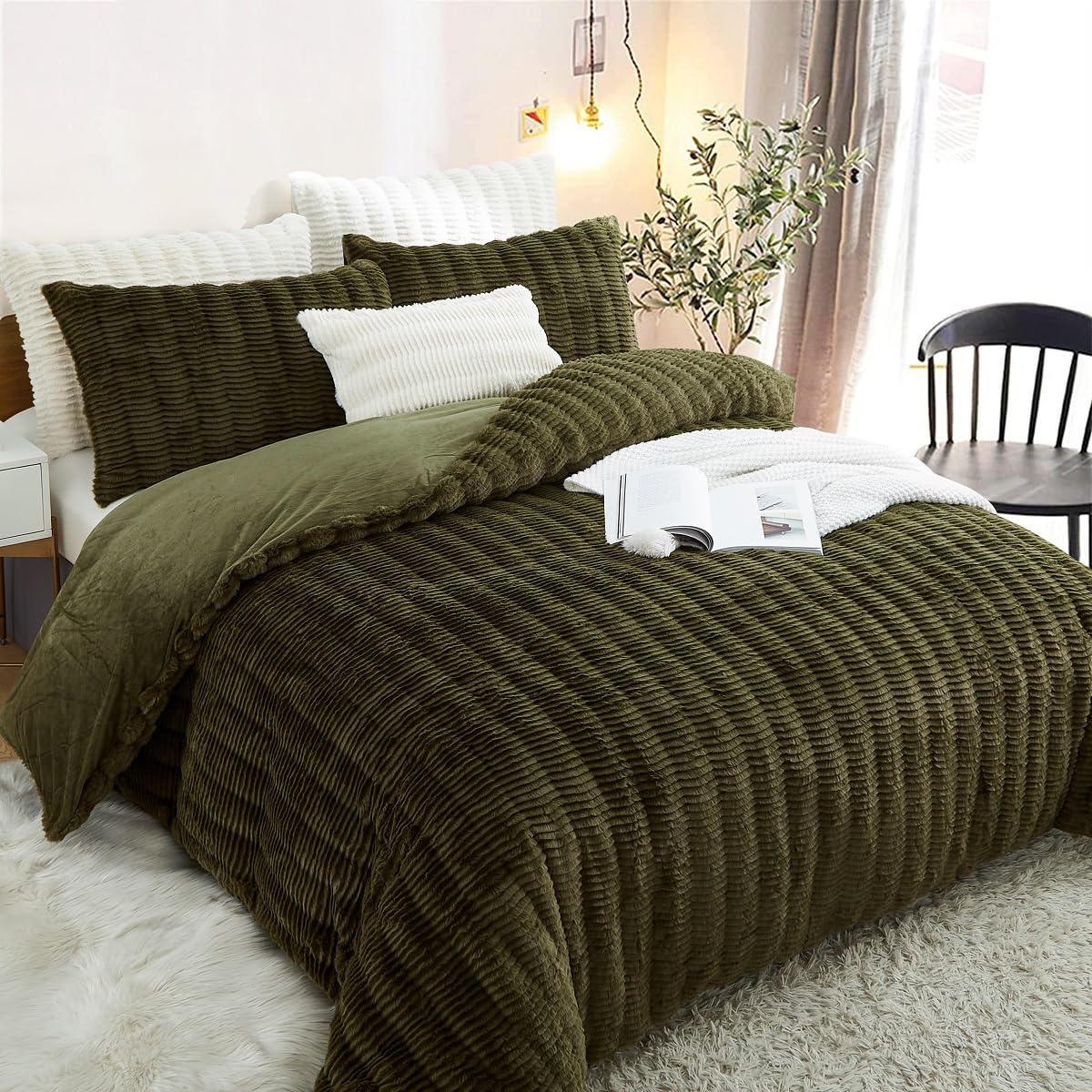 LanqinglvPlush Bed Linen 135 x 200 cm Green Dark Green Fluffy Long Hair Faux Fur Winter Bed Linen Warm Cosy Flannel Fleece Cashmere Touch Duvet Cover with Zip and 1 Pillowcase 80 x 80 cm