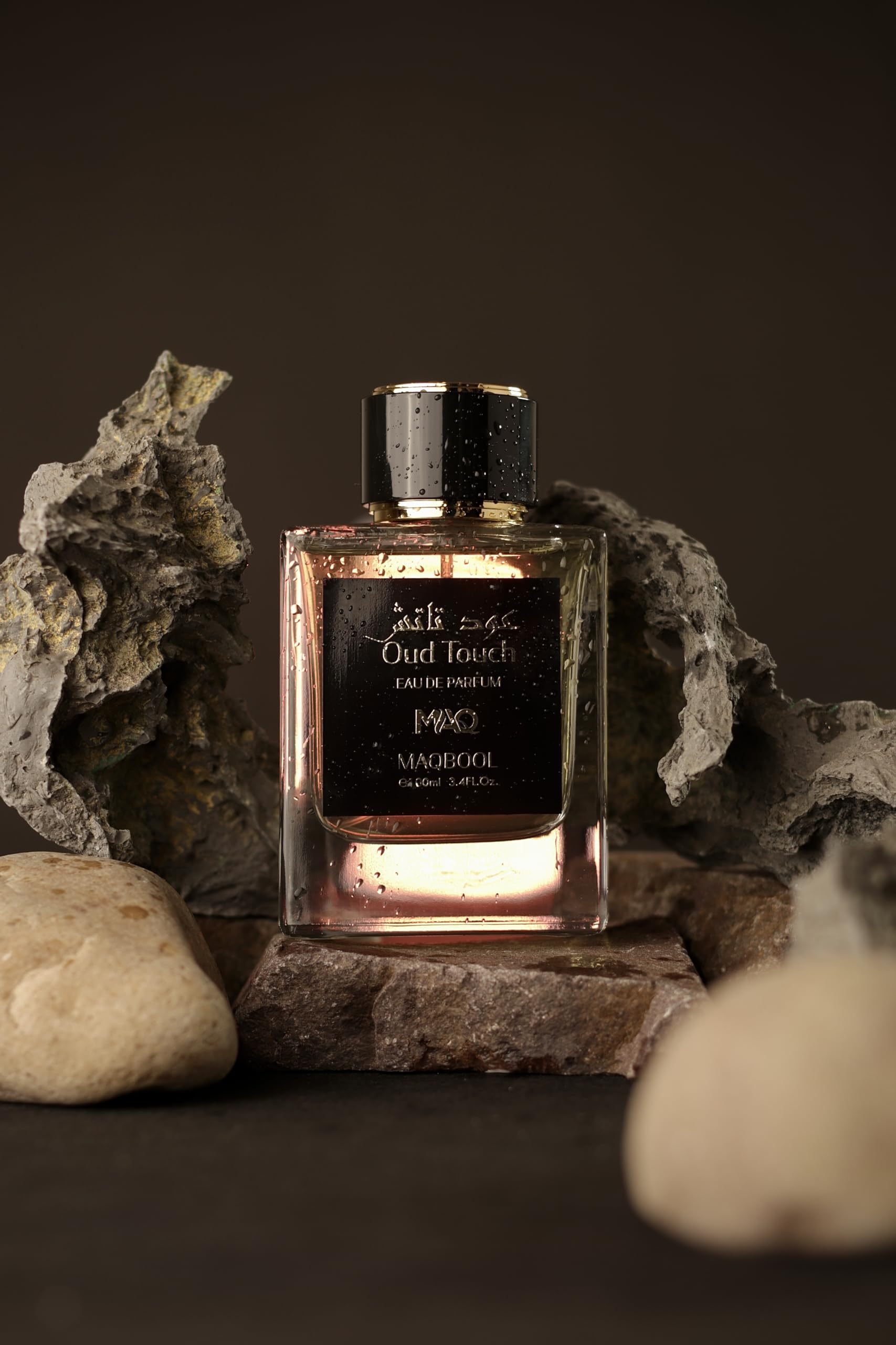 maqbool" Maq Oud Touch: A 100 ml Symphony of Exquisite Luxury and Masculine Allure"