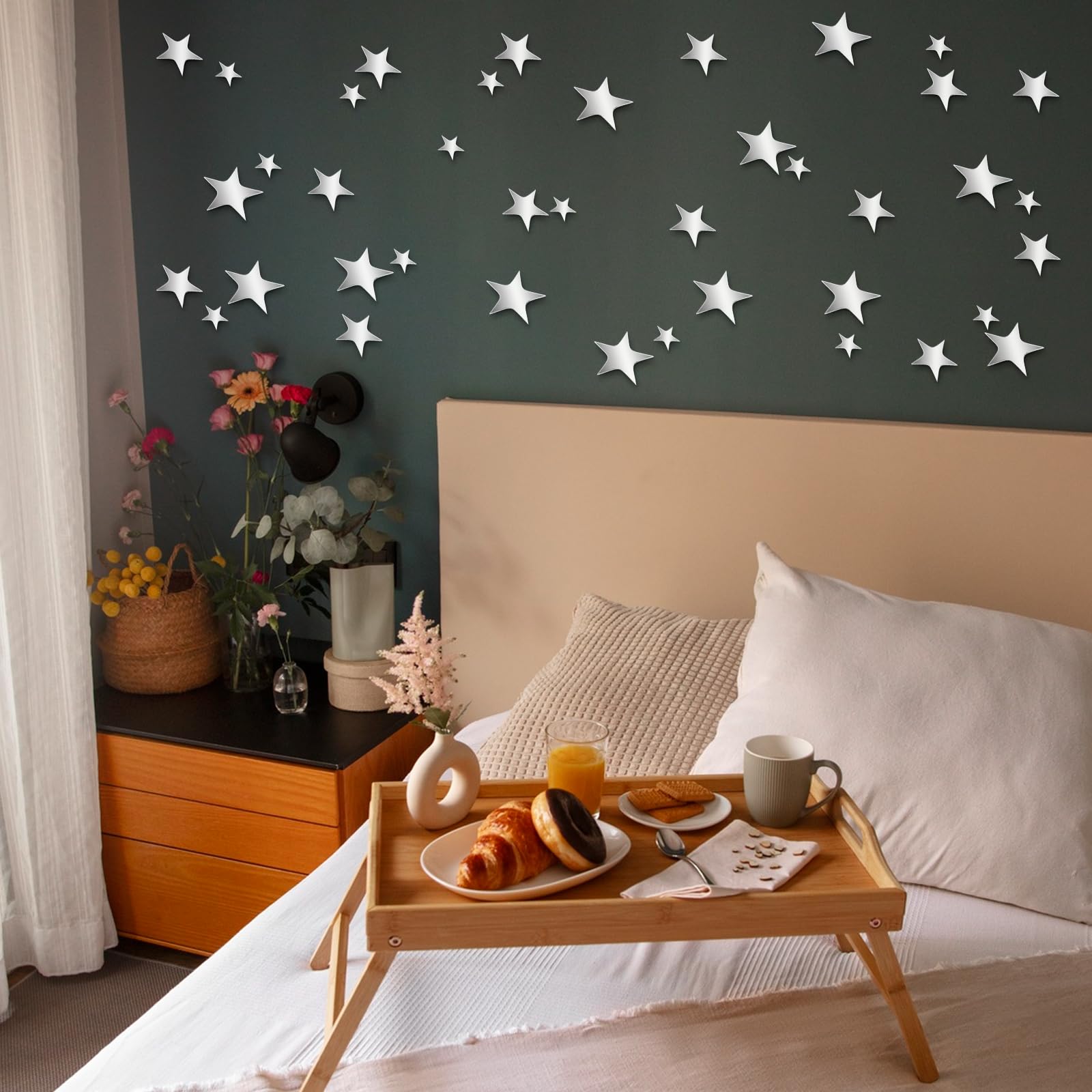 40 Pcs Small Mirror Stars Silver Star Stickers Mirror Adhesive Small Acrylic Wall Stickers Room Decor for Bedroom Star Decor Y2k Silver Wall Decoration for Living Room Home DIY