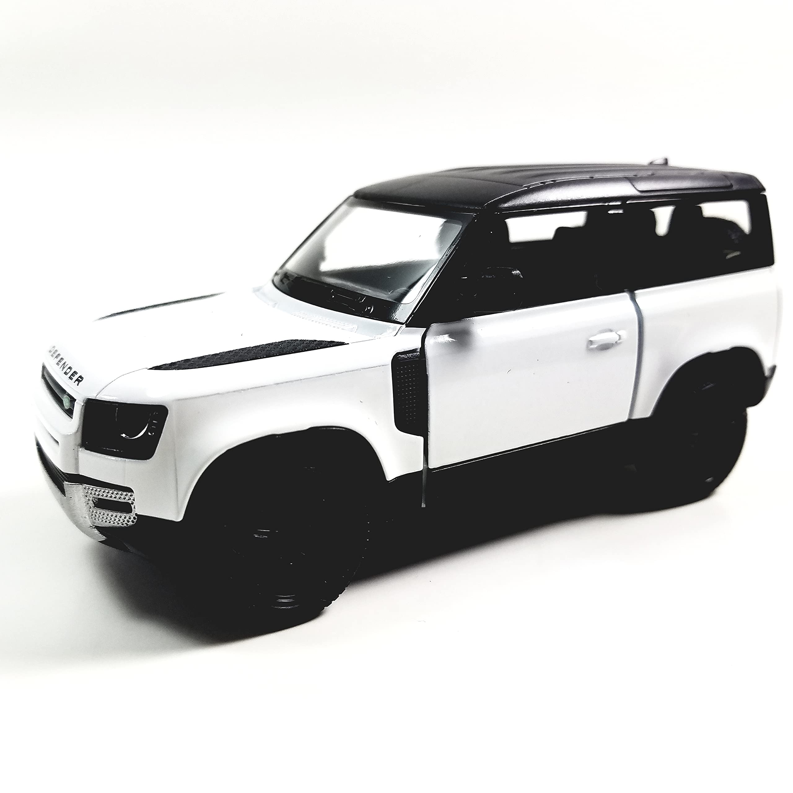 Kinsmart Land Rover Defender 90 Eggshell White 136 Scale Diecast SUV,SMALL