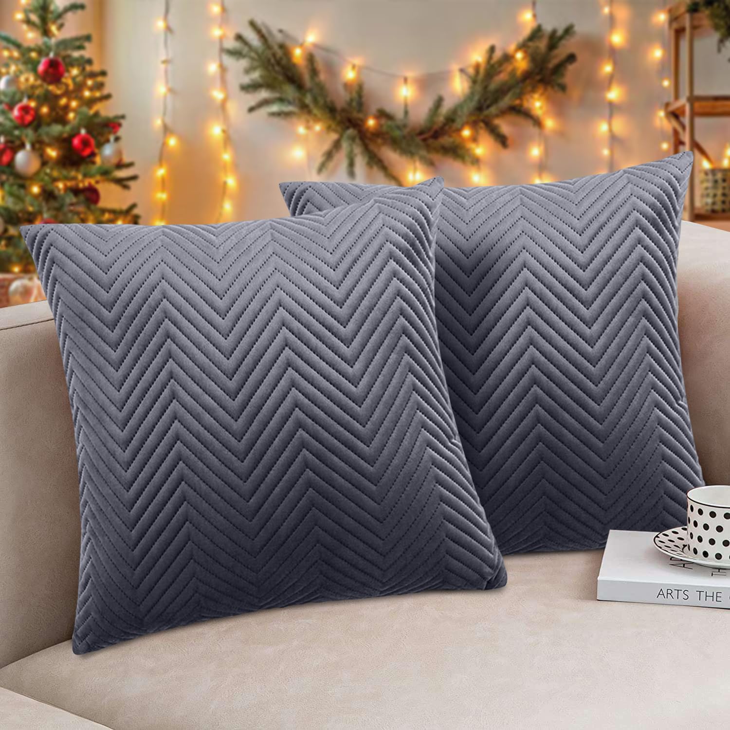 Hafaa Christmas Cushions with Covers Included 45 x 45 Cm Set of 4 (2 Grey Cushion Covers, 2 Cushion Inserts) - Ultrasonic Velvet Square Throw Pillow Case Decorative Sofa Cushion with Invisible Zipper