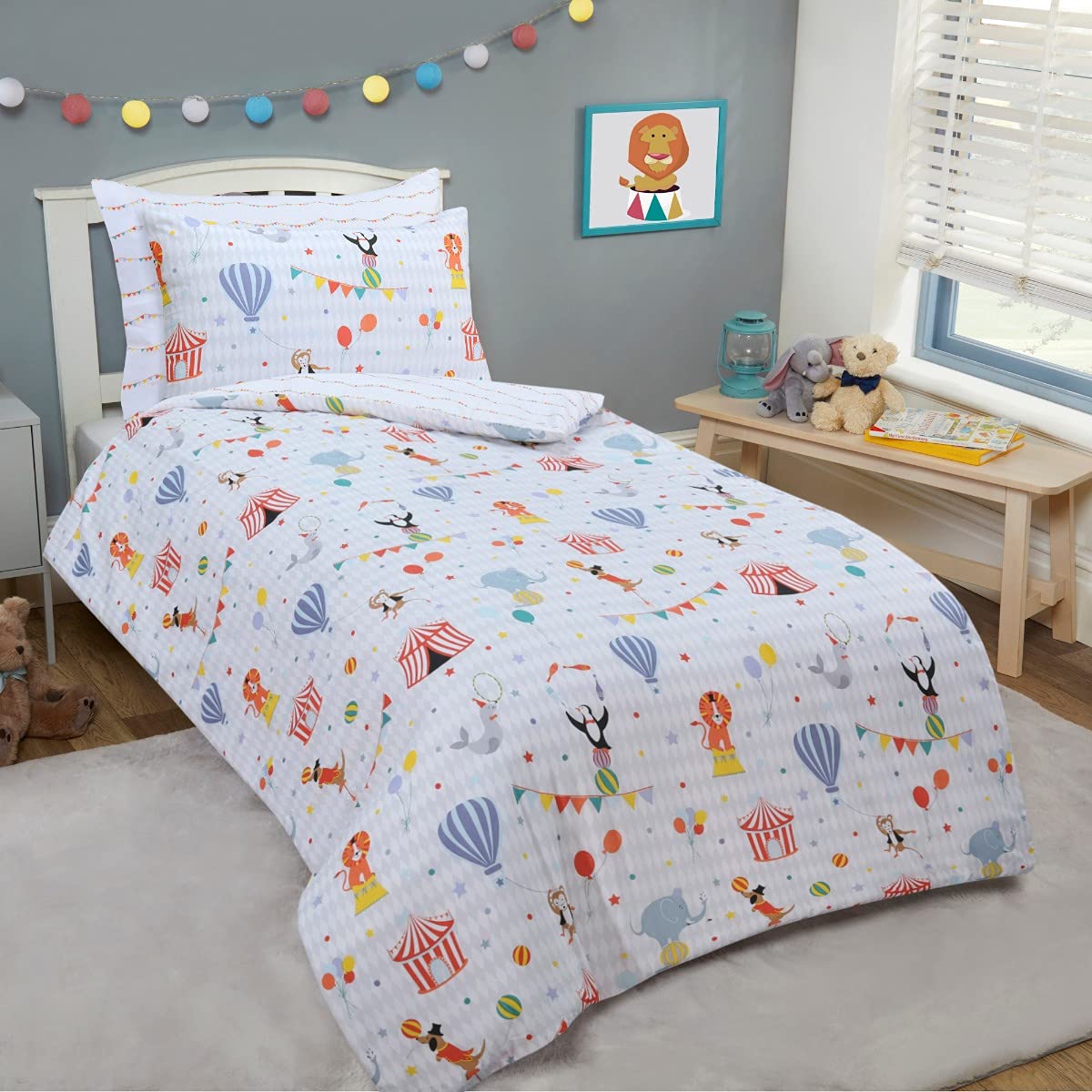 SleepdownKids Childrens Circus Lions Monkeys Penguins Stars White Reversible Soft Easy Care Duvet Cover Quilt Bedding Set with Pillowcase-Single (135cm x 200cm), Polyester