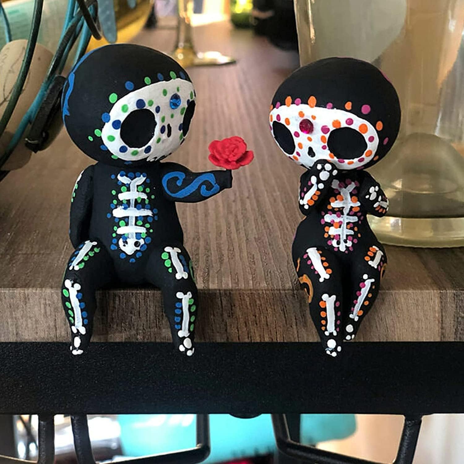 Sugar Skull Couple Statue, Sugar Skull Figurine, Resin Crafts Cute Statue Skull - Resin Skull Statue Home Decor, Adorable Skull Sculpture Memorial Statue Halloween Skull Statues Gifts (C)