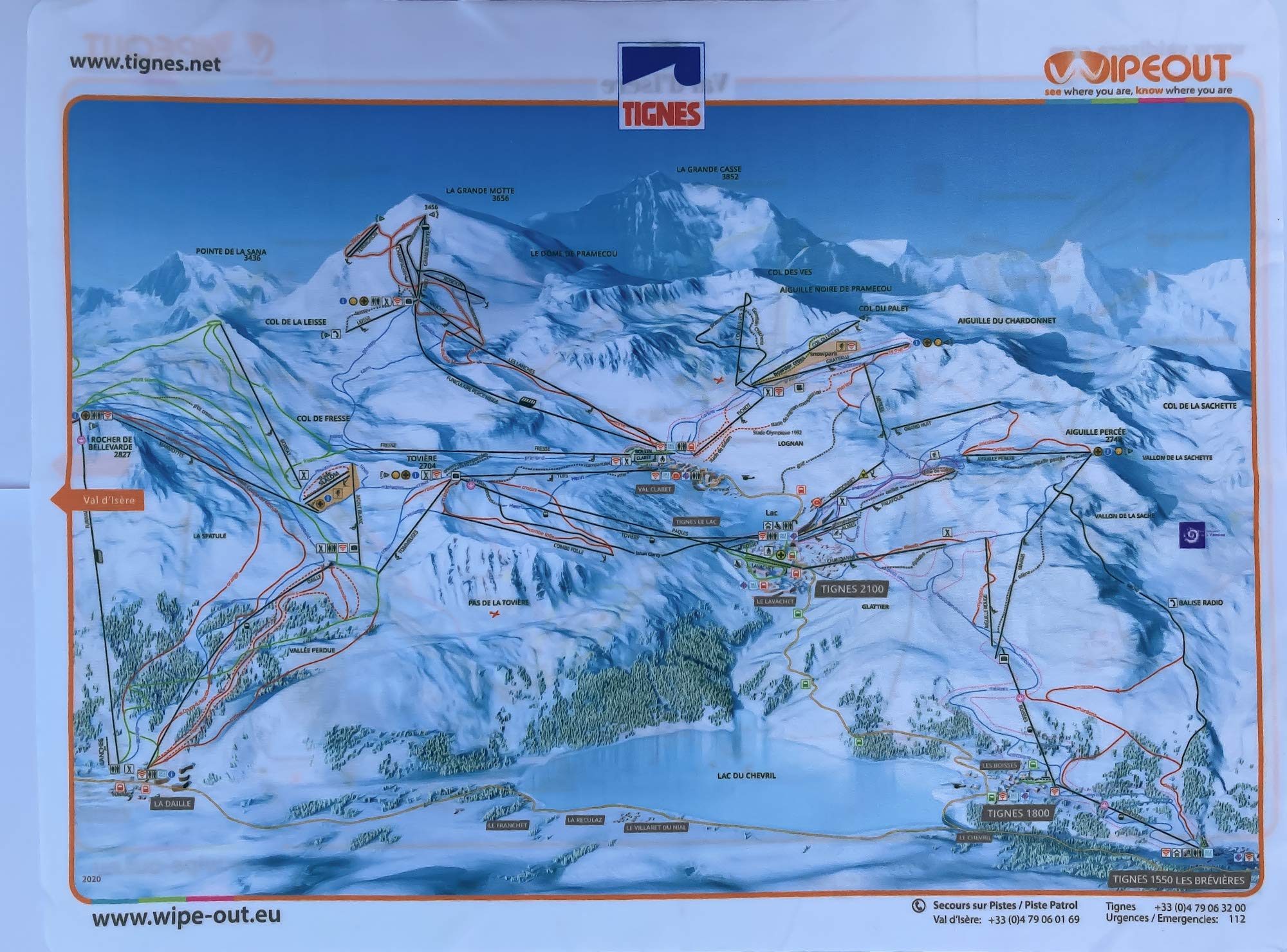 Wipeout Tignes/Val d'Isere - SKI Piste Map printed on Microfibre - THE essential ski accessory