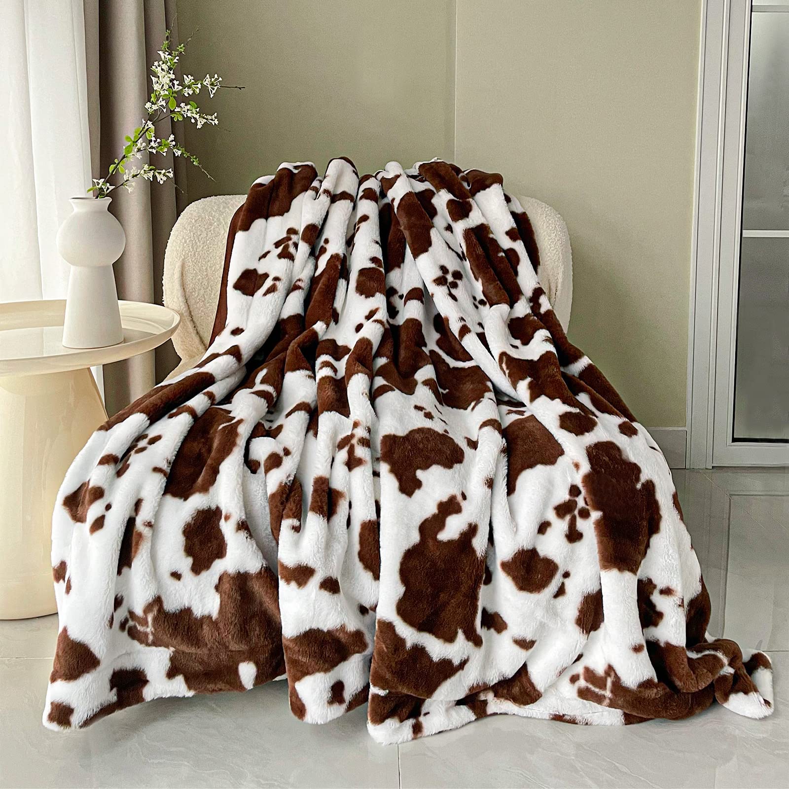 Cow Print Blanket, Double-Sided Throw Blanket for Couch Sofa Bed Office Fleece Blanket Soft Fluffy Blankets Plush Blanket for Adults Kids in All Seasons 65" X 79"