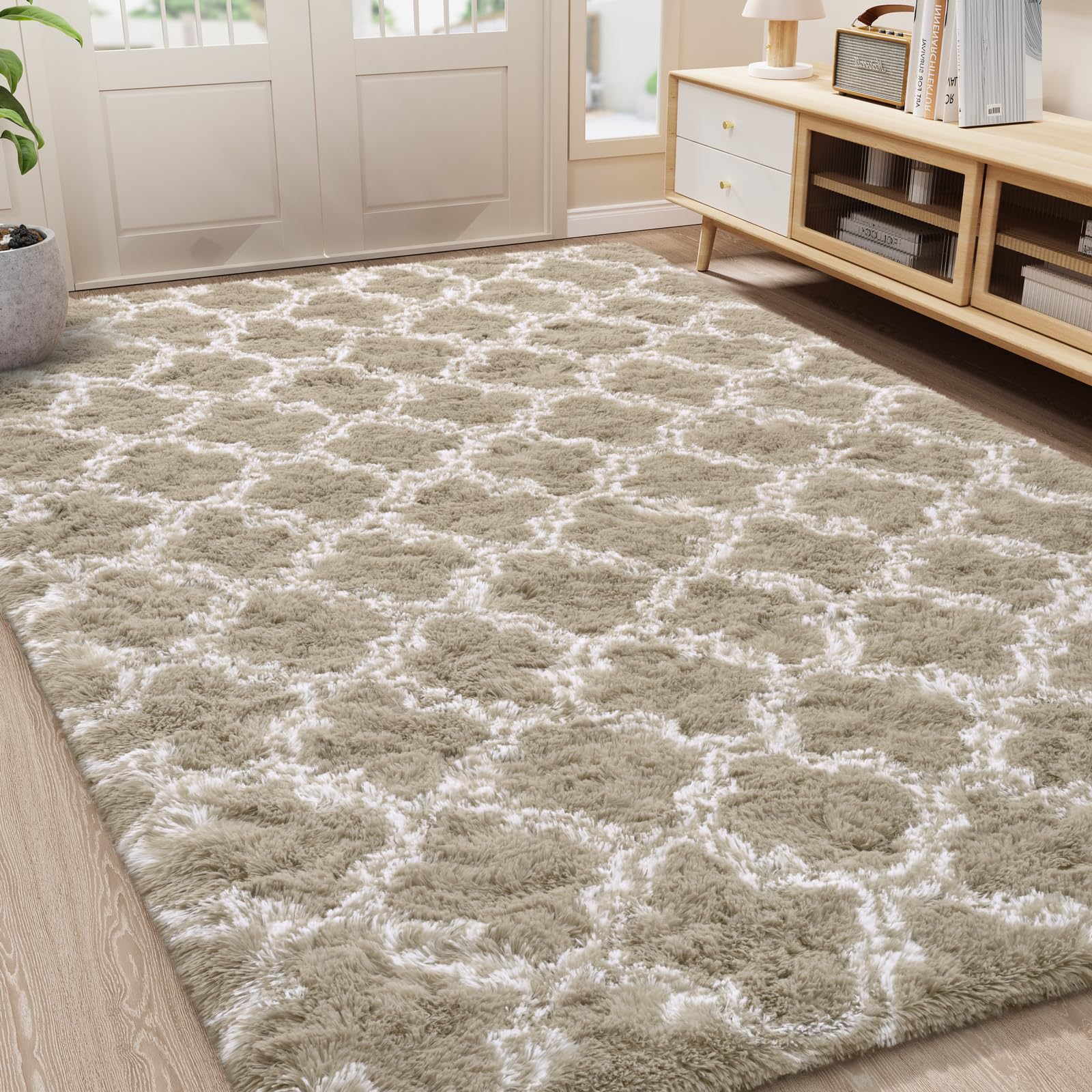 LOCHAS Luxury Shag Area Rug 4x6 Feet Geometric Plush Fluffy Rugs, Extra Soft Carpet Moroccan Rugs for Bedroom Living Room Dorm Kids, High Pile Shaggy Floor Rug Decor, Beige/White