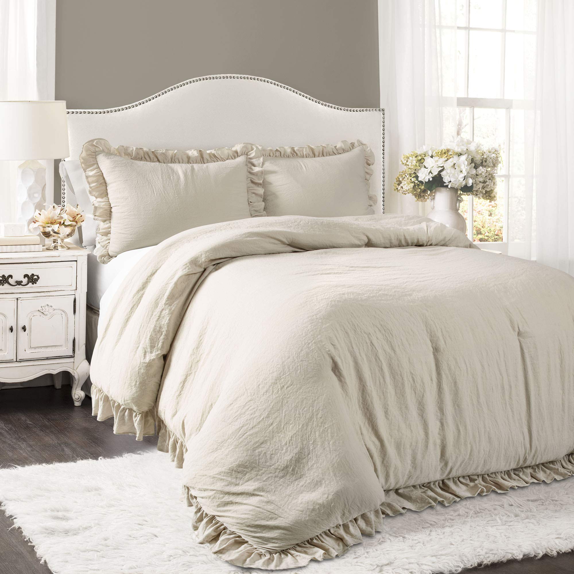 Lush Decor Reyna Ruffle Comforter Set - 3 Piece Cozy Ruffled Bedding Set - Timeless Elegance and Comfort for Bedroom - King, Wheat