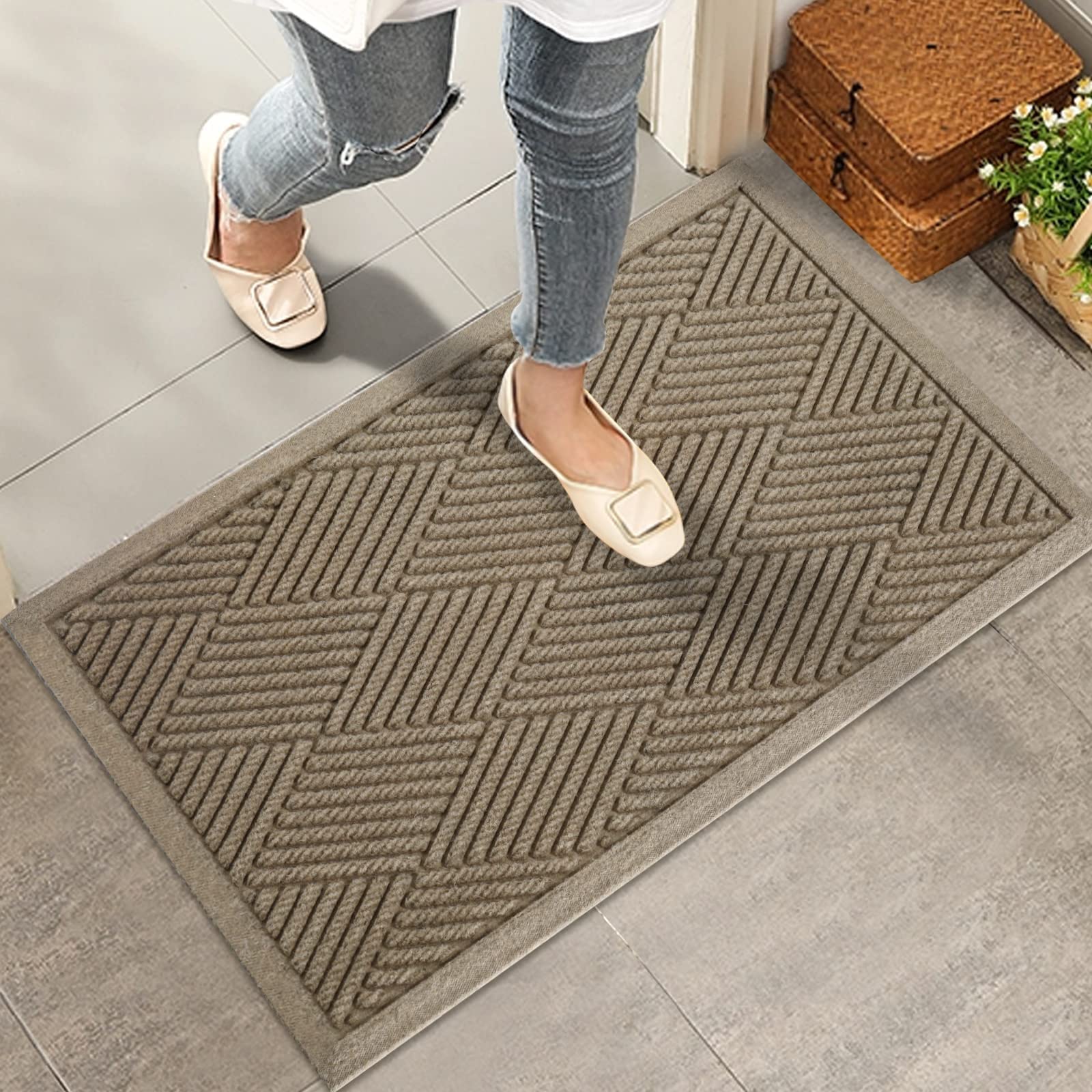 Sturdy Front Door Mat, Absorbent Muddy Dirt Resist Welcome Door Mats Outdoor Indoor, Stain and Fade Resistant, Non-Slip Rubber Backing Low Profile Doormat for Entryway, 30×17, Beige