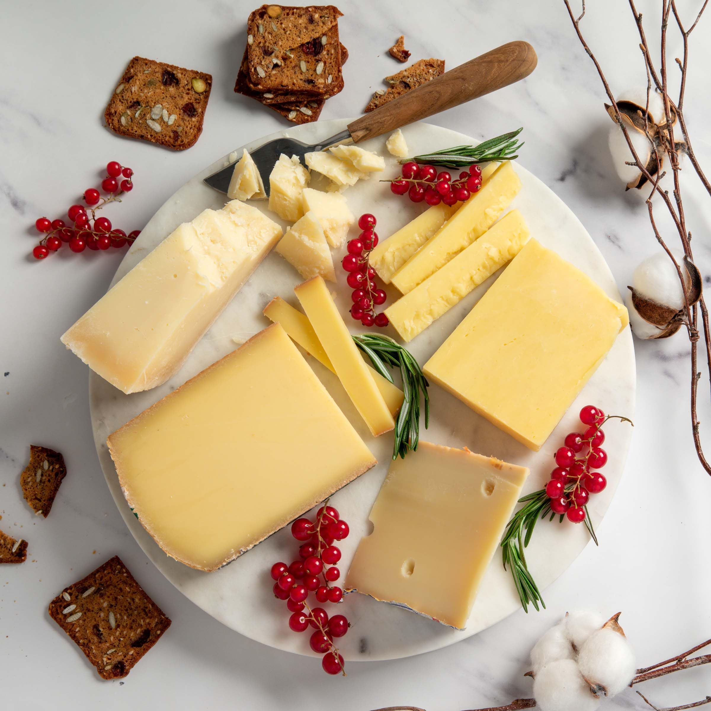 igourmetAssortment of Winter Cheeses (30 ounce)