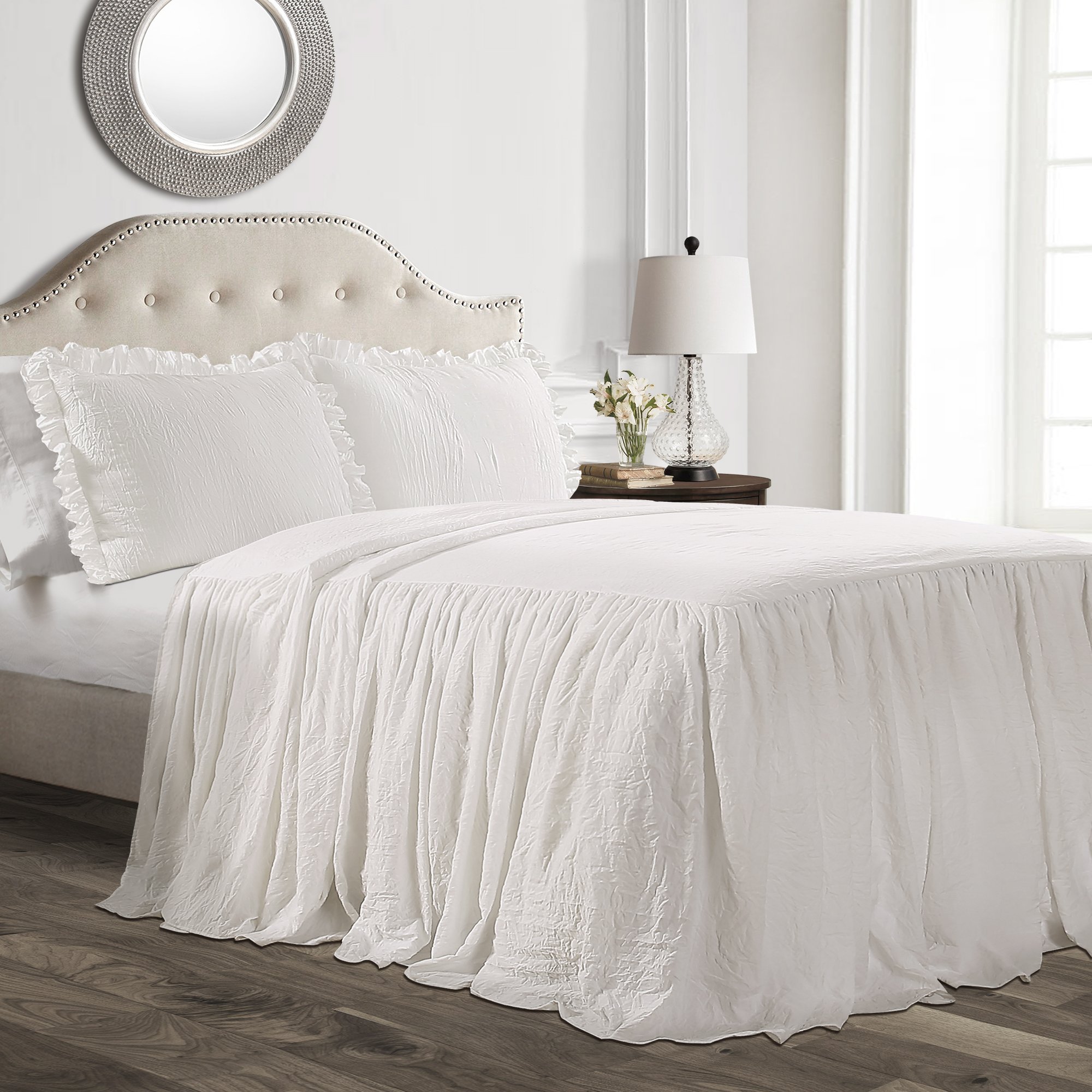 Lush Decor Ruffle Skirt Bedspread Set - 3 Piece Luxurious Farmhouse Bedding Set - Elegant, Charming Ruffle Detail - Timeless Style & Classic Design - Soft and Lightweight - King, White